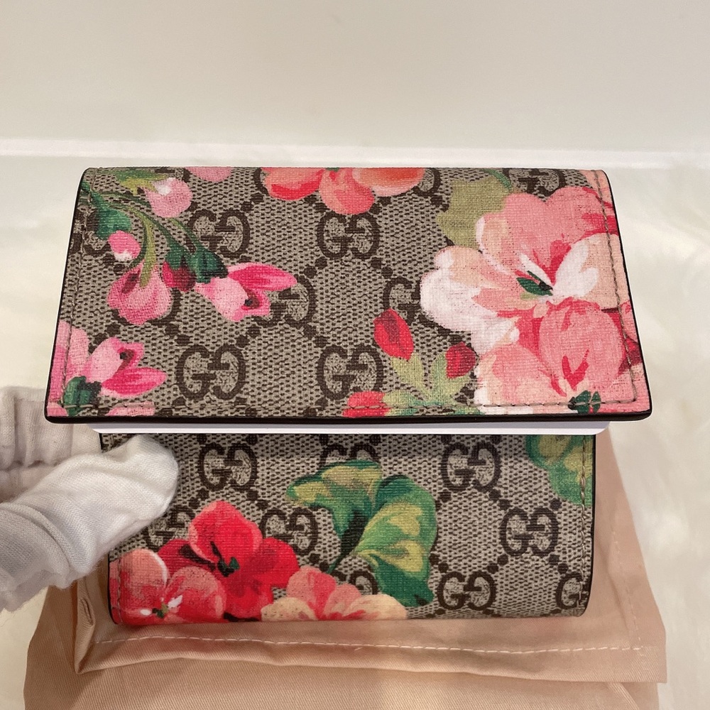 GUCCI 470071 GG Supreme Monogram Blooms Print French Flap Wallet Antique Rose - Picture 1 of 13